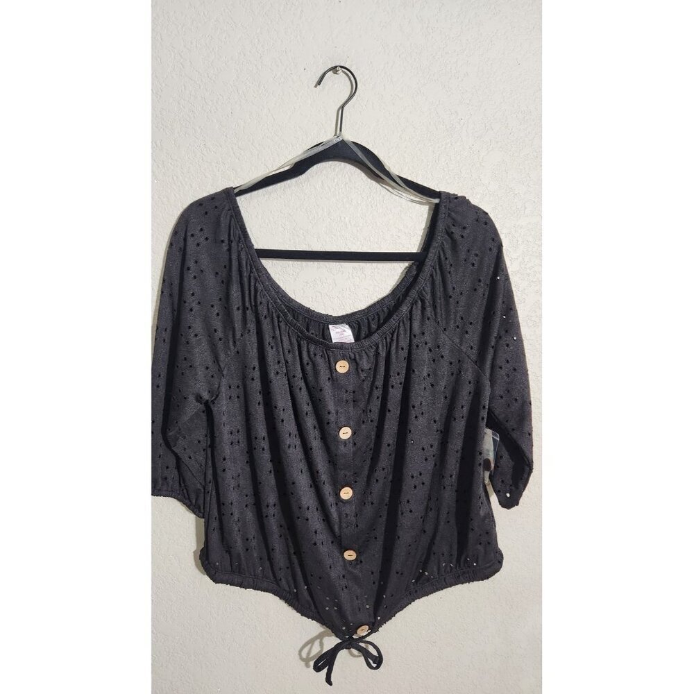 No Boundaries Shirt Womens 2XL Black Button Front Eyelet Boho Tie Hem Top NWT